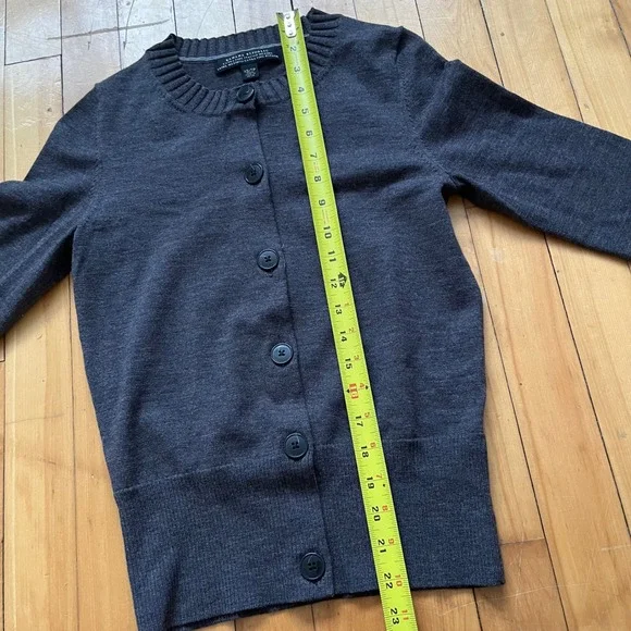Banana Republic Extra Fine Italian Merino Wool Cardigan Sweater Dark Gray XS - Picture 5 of 6